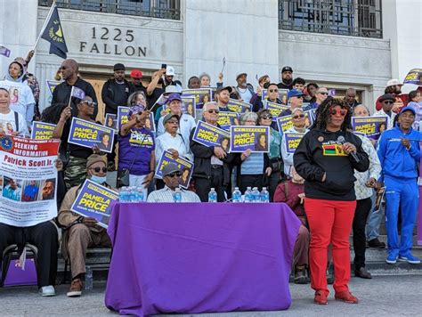 Supporters hold rally in Oakland for DA Pamela Price